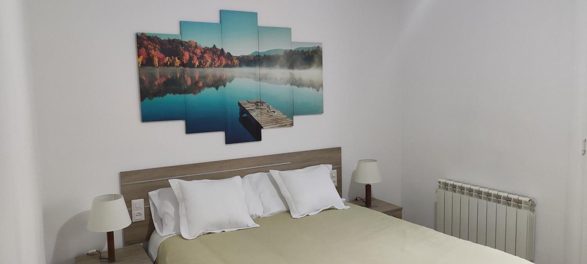 Apartamento Canyet Berga Bagian luar foto
