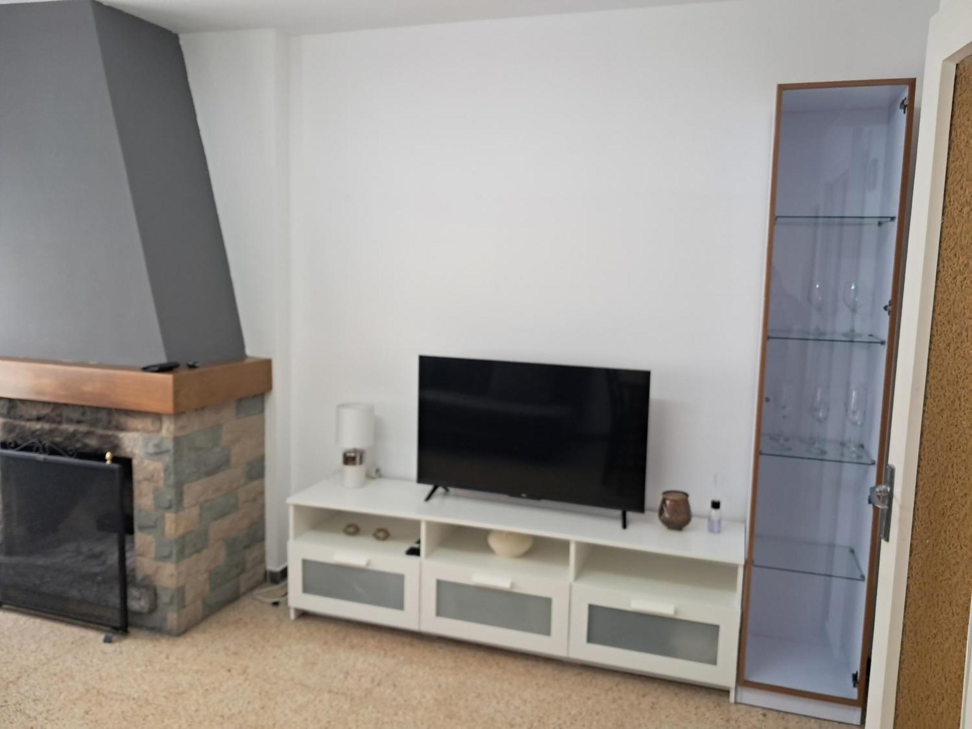 Apartamento Canyet Berga Bagian luar foto